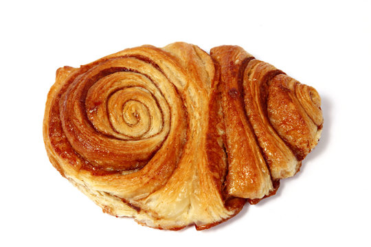 Franzbr&ouml;tchen auf wei&szlig; isoliert