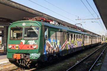 Treno regionale in stazione