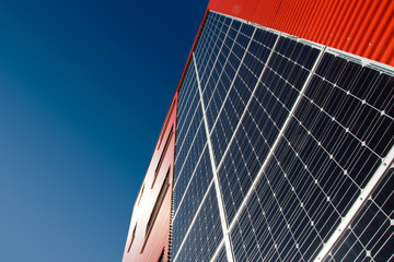 Solarzelle an Hauswand