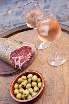 D&eacute;gustation de sp&eacute;cialit&eacute;s corses