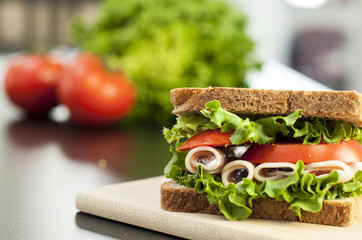 whole grain turkey sandwich