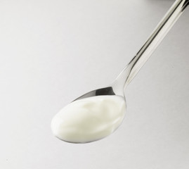 Cuillérée de crème fraîche