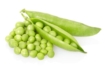 Green peas on white, clipping path included