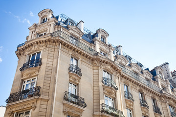 Fototapeta premium Wohnung - Haus in Paris