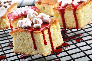 tray cake with strawberry icing sugar