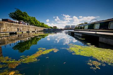 Fototapeta premium 53 - albert dock mooring liverpool