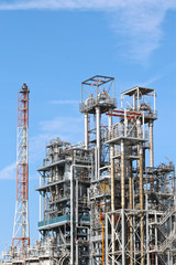 Fototapeta na wymiar Rafinerii ropy naftowej