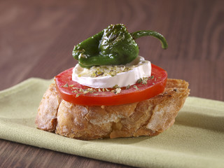 Montadito vegetal. Vegetarian Snack.