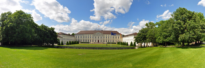 Naklejka premium Panoramafoto Berlin, Schloss Belvue