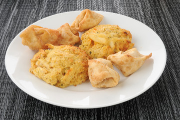 Crab cakes and rangoon