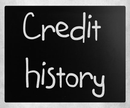 "Credit history" handwritten with white chalk on a blackboard