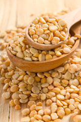 Dry split yellow peas