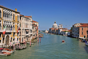 Fototapeta na wymiar Wenecja przez Canal Grande