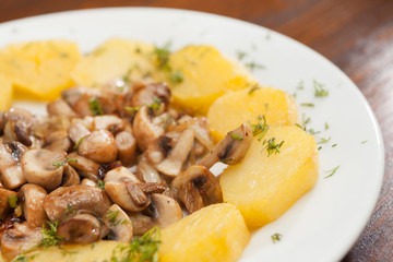 potatoes with mushroom