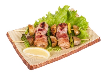 Bacon wrapped grilled Scallops with mushrooms and bacon