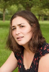 Fototapeta premium portrait de femme, sourire énigmatique