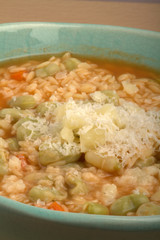 zuppa di fave al pecorino