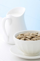 healthy wheat cereal breakfast
