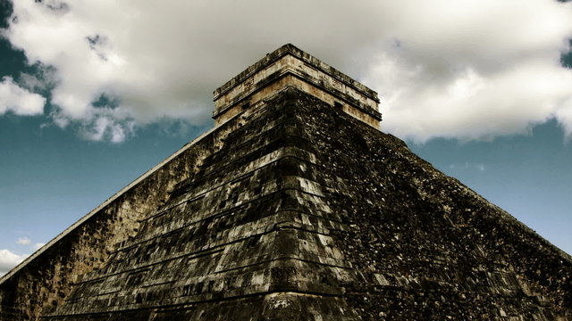time-lapse of the mayan ruins at chichen itza, mexico