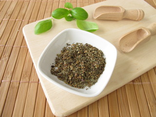 Basilikumkraut, Basilici herba