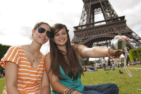 Se photographier devant la Tour Eiffel