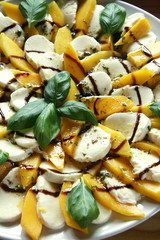 mango-mozzarella