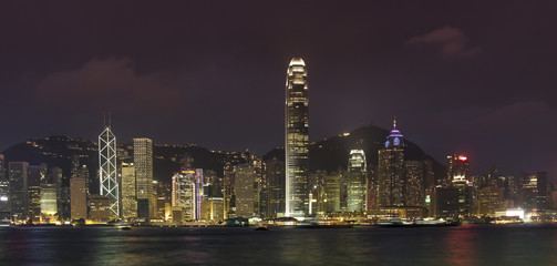Fototapeta na wymiar hong kong skyline at evening