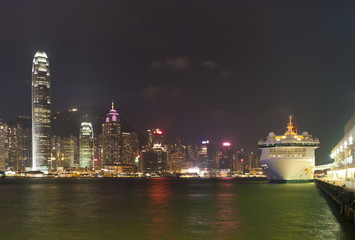 hong kong skyline at evening