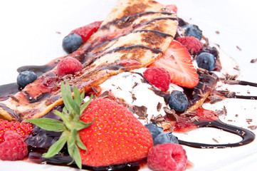 Ice Cream in Pan Cake with fruits