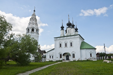 Православная церковь в Суздале.