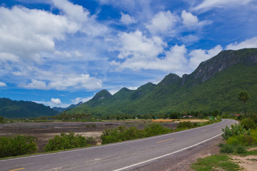 Fototapeta premium road along mountain