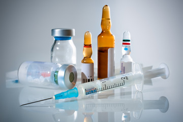 Medical ampoules and syringe
