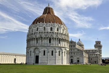 batisterio y catedral plaza Milagros Pisa