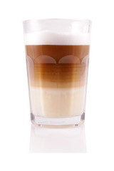 Latte macchiato im Glas