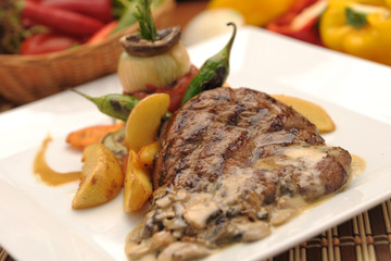 Et mantar sote patates havuç ve biber