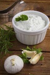 Kräuerquark mit Kräutern und Knoblauch