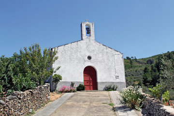 Fototapeta na wymiar Kościół Sauceda, Hurdes, Hiszpania