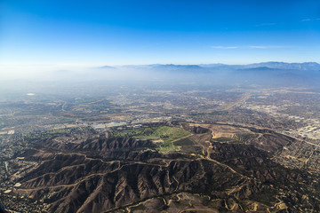 Fototapeta premium approaching Los Angeles Airport from the South