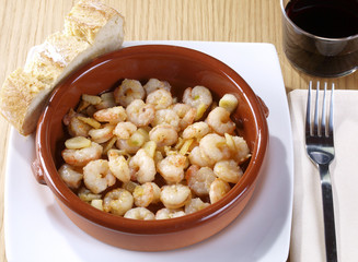 Gambas al ajillo – Fried shrimps with garlic