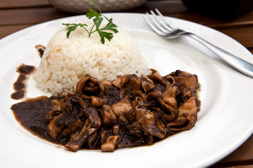 calamari on sauce