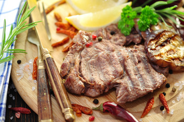 Besteck, Fleisch