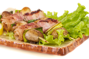 Bacon wrapped grilled Scallops with mushrooms and bacon