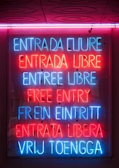 Freier Eintritt Neonleuchtschrift © Petair