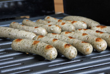 Grill-Bratwürstchen