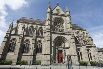 Fototapeta na wymiar église saint Aubain