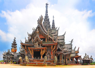 Fototapeta premium temple of truth. Pattaya