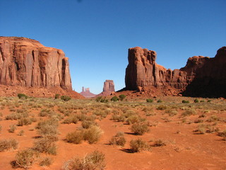 Fototapeta premium The famous Buttes of Monument Valley at Sunset, Utah