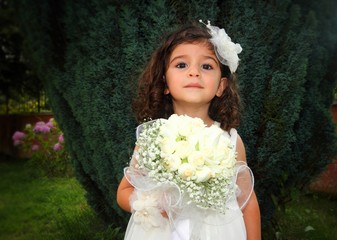 Little girl at the wedding