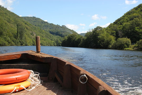 La rivi&egrave;re Dordogne.