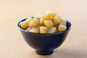 sauteed apples with sugar and cinnamon